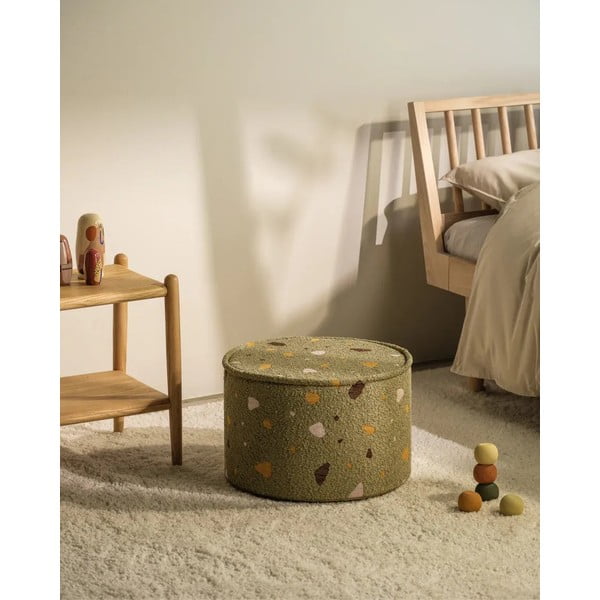 Zaļš bērnu pufs no buklē/šenila auduma Terrazzo – Wigiwama-image-1