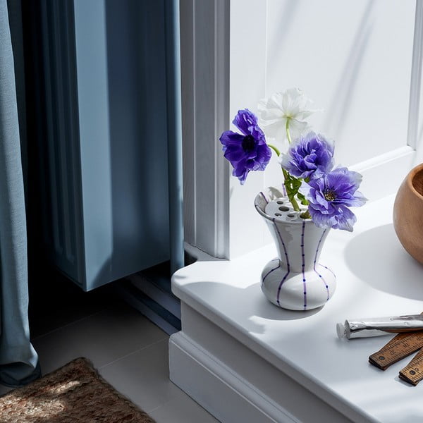 Ar rokām apgleznota keramikas vāze Signature – Kähler Design-image-3