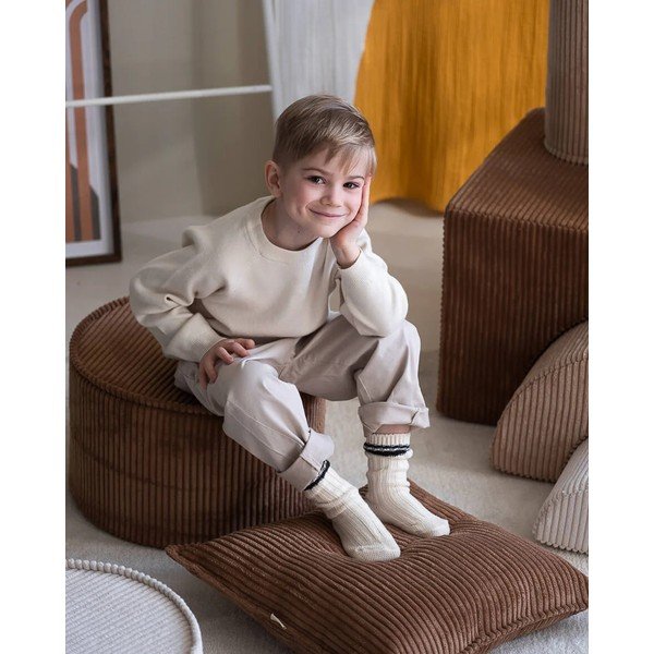 Brūns velveta bērnu dīvāna spilvens Block – Wigiwama-image-2