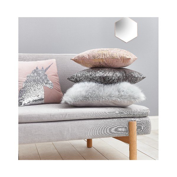 Balts mākslīgās kažokādas pārvalks Catherine Lansfield Metallic Fur, 45 x 45 cm-image-1