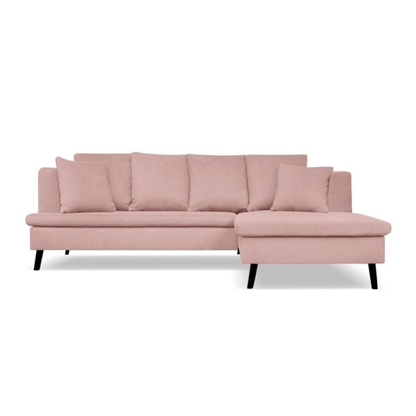 Gaiši rozā dīvāns četrām personām ar atpūtas krēslu labajā pusē Cosmopolitan design Hamptons