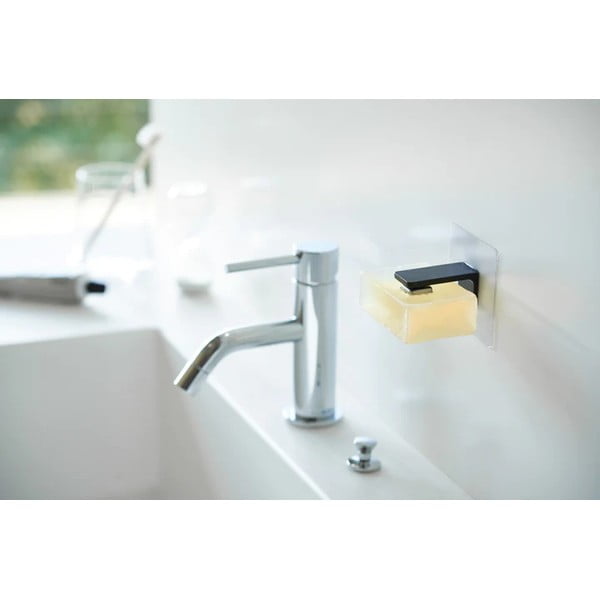 Melns plastmasas pašlīmējošs magnētiskais ziepju turētājs Film Hook – YAMAZAKI-image-2