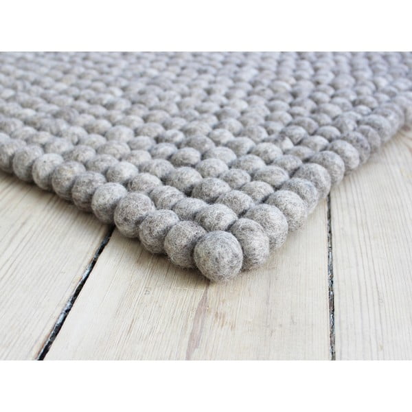 Smilšu brūns vilnas bumbiņu paklājs Wooldot Ball Rugs, 100 x 150 cm