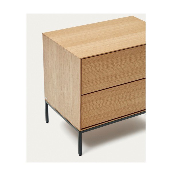 Dabīga toņa naktsskapītis ar ozolkoka imitāciju Vedrana – Kave Home-image-3