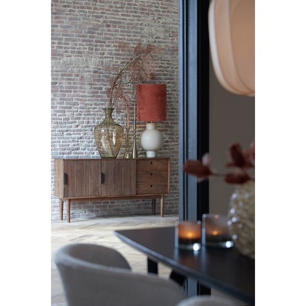 Tumši brūna masīvkoka zema kumode 150x80 cm Bitika – Light & Living-image-1