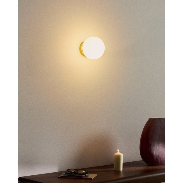 Balta/zelta krāsas sienas lampa ø 15 cm Brisia – Kave Home-image-1