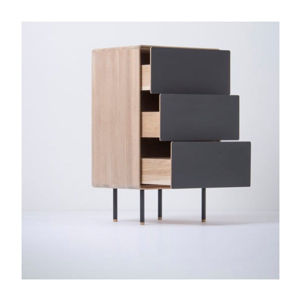 Melna/dabīga toņa ozola masīvkoka augsta kumode 60x100 cm Fina – Gazzda-image-1