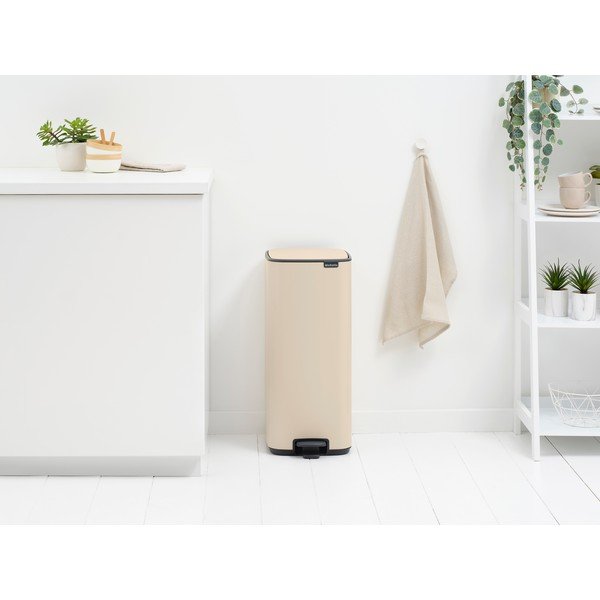 Bēša tērauda atkritumu tvertne ar pedāli 30 l Bo – Brabantia-image-1
