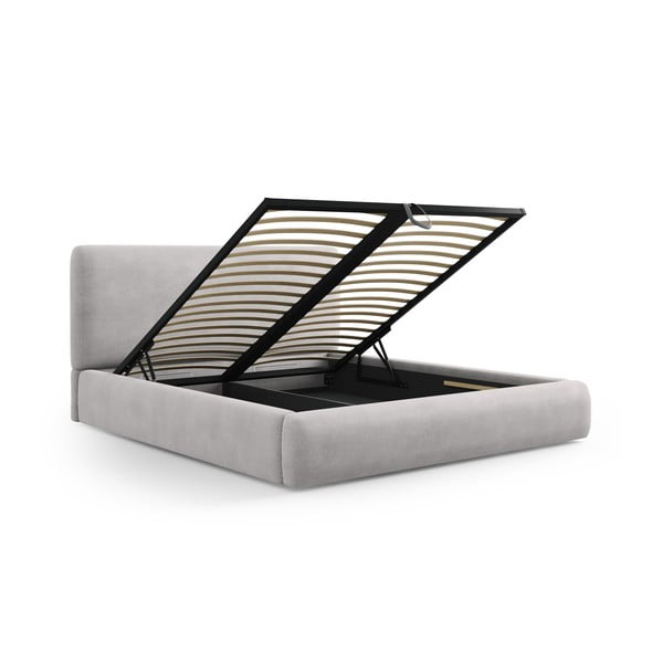 Gaiši pelēka polsterēta divvietīga gulta ar veļas kasti un redelēm 180x200 cm Colonel – Cosmopolitan Design-image-2