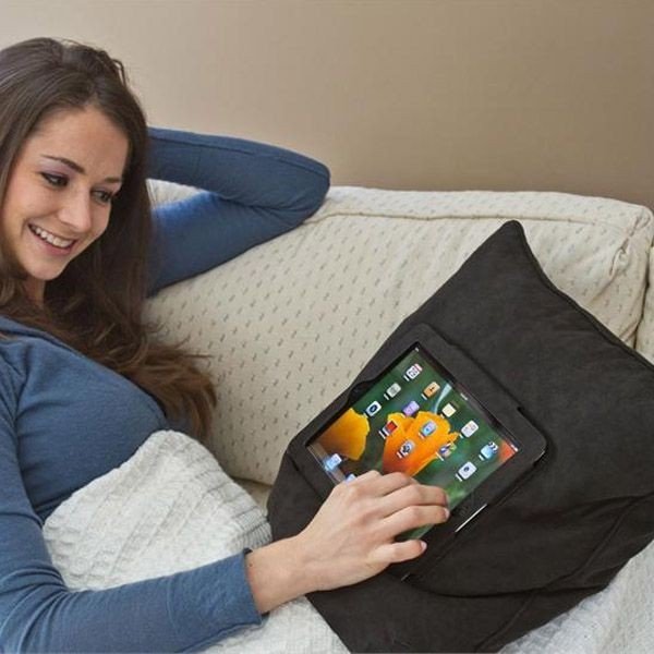 Brūns spilvens ar iPad turētāju InnovaGoods-image-1