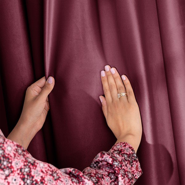 Bordo/rozā samta daļēji gaismu necaurlaidīgs aizkars 140x270 cm Eyelets – Restilo-image-3
