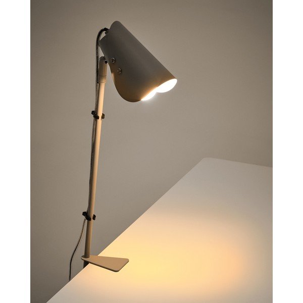 Gaiši pelēka metāla galda lampa ar klipsi (augstums 51 cm) Jula – Kave Home-image-2