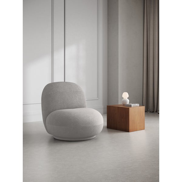 Gaiši pelēks atpūtas krēsls no buklē auduma Chuck – Micadoni Home-image-1