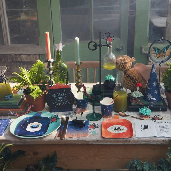 Papīra vienreizlietojamās glāzītes (8 gab.) Making Magic – Meri Meri-image-1