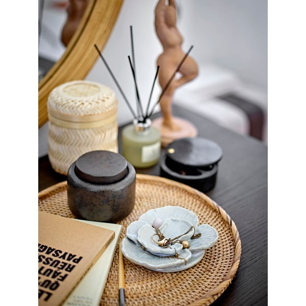 Polirezīna statuja Tinah – Bloomingville-image-4