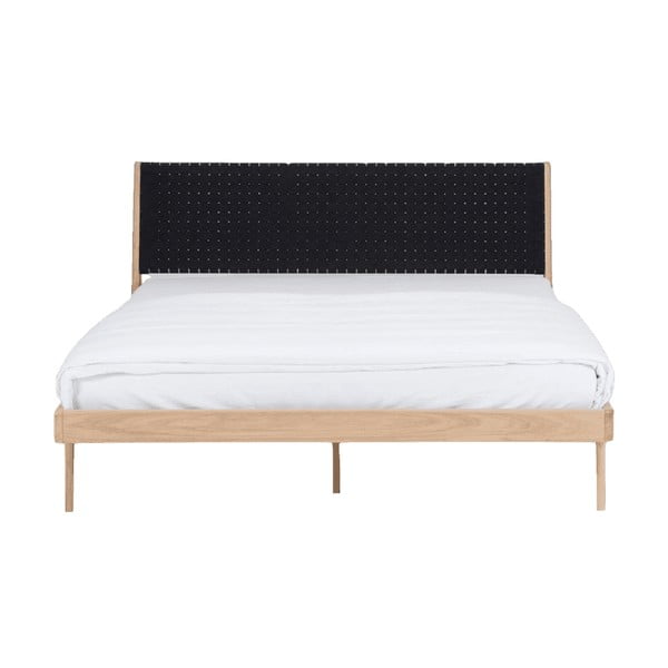 Ozola masīvkoka divguļamā gulta ar melnu galvgali Gazzda Fawn, 160 x 200 cm