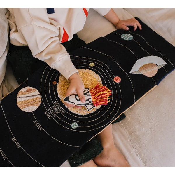 Sensorā grāmata Space – Lorena Canals-image-1