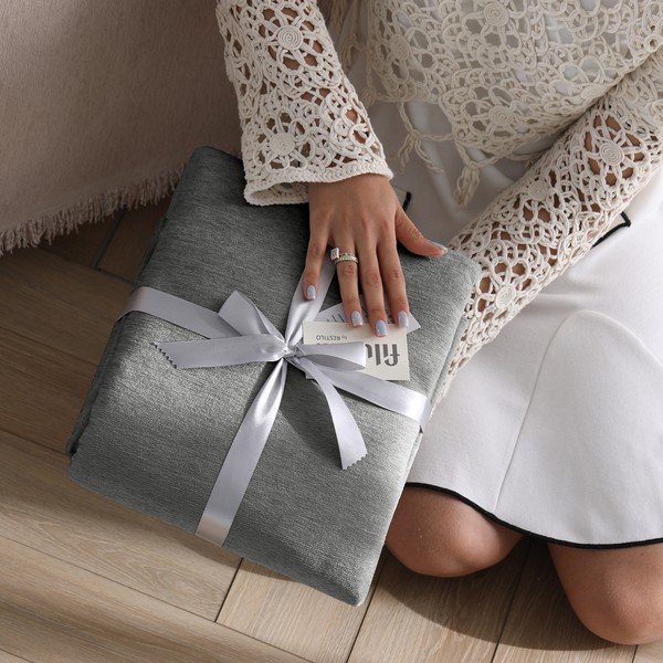 Pelēks gultas pārklājs no šenila 220x240 cm Talo – Filumi-image-4