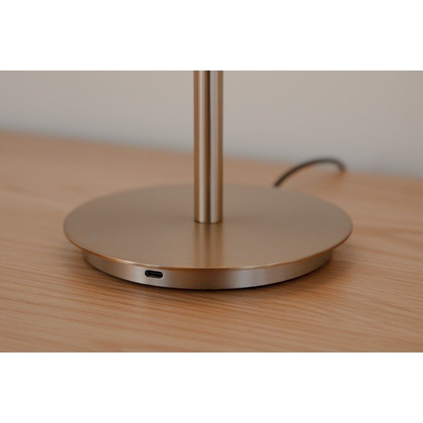 Misiņa krāsas metāla LED galda lampa ar regulējamu spilgtumu un stikla abažūru (augstums 37 cm) Audrey Table – UMAGE-image-4