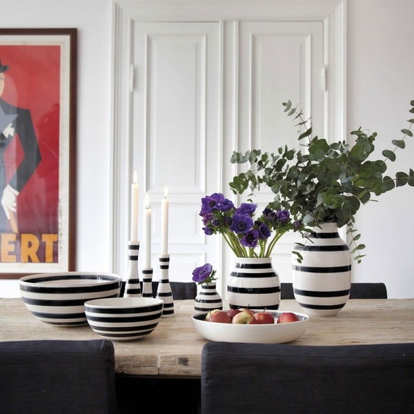 Melnbalta keramikas vāze Kähler Design Omaggio, augstums 20 cm-image-4