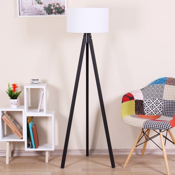 Melna brīvi stāvoša lampa ar baltu abažūru lampa Kate Louise Siyah