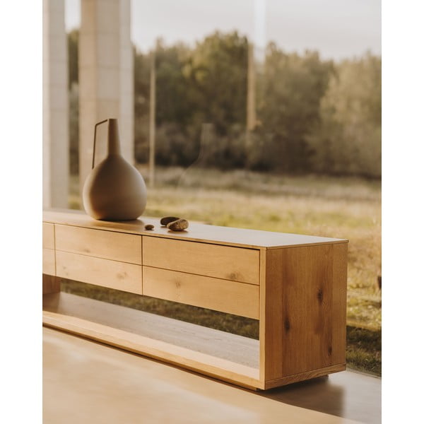 Dabīga toņa TV galdiņš ar ozolkoka imitāciju 200x51 cm Alguema – Kave Home-image-1