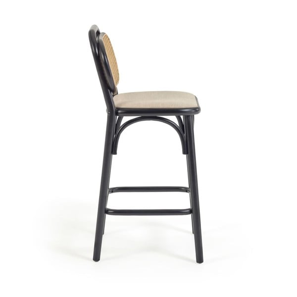 Melns gobas masīvkoka bāra krēsls (sēdekļa augstums 65 cm) Doriane – Kave Home-image-2