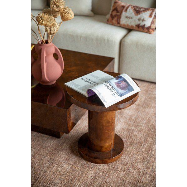 Apaļš sānu galdiņš ar riekstkoka imitāciju ø 46 cm Quinn – Dutchbone-image-1