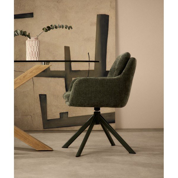 Tumši zaļš polsterēts ēdamistabas krēsls ar roku balstiem Lexa – Kave Home-image-1