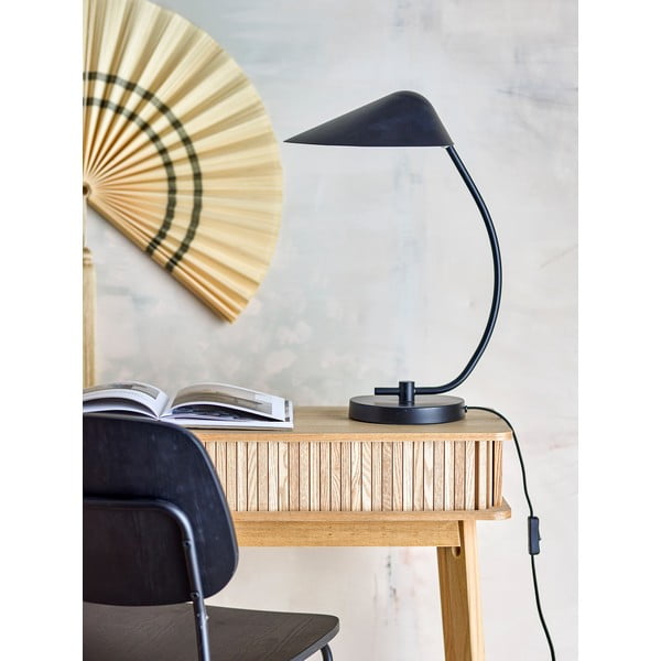 Melna galda lampa ar metāla abažūru (augstums 50 cm) Nisella – Bloomingville-image-1