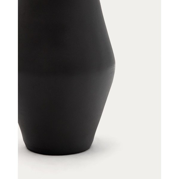 Matēti melna terakotas rokām darināta/augsta vāze (augstums 61 cm) Posia – Kave Home-image-2