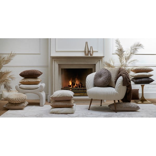 Krēmkrāsas pufs no buklē auduma Nafya – Light & Living-image-3