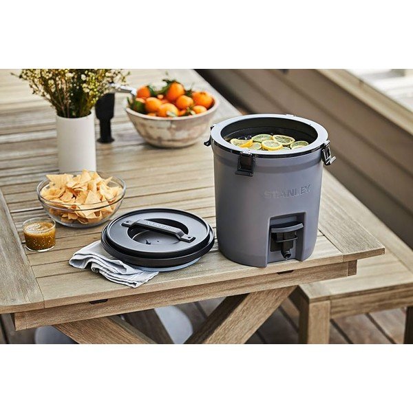 Dzērienu dozators 7,5 l Fast-Flow Water Jug Rose Quartz – Stanley-image-1