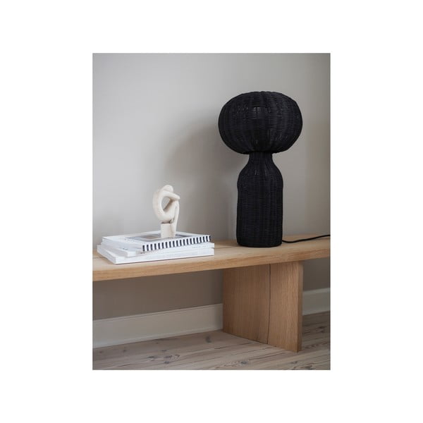 Melna galda lampa no rotangpalmas (augstums 43 cm) Werna – Villa Collection-image-2