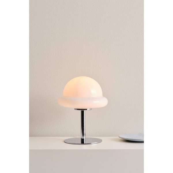 Balta/spīdīgas sudraba krāsas galda lampa no opāla stikla (augstums 26 cm) Bubba – Jotex-image-1