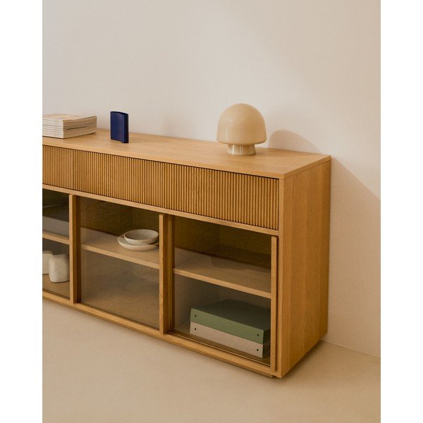 Dabīga toņa vitrīna ar ozolkoka imitāciju ar bīdāmām durvīm 200x80x40 cm Helvine – Kave Home-image-4