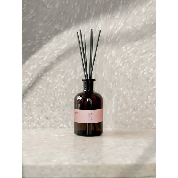 Difuzors #42 White Pepper, Tobacco, Vanilla – Perfumed Prague