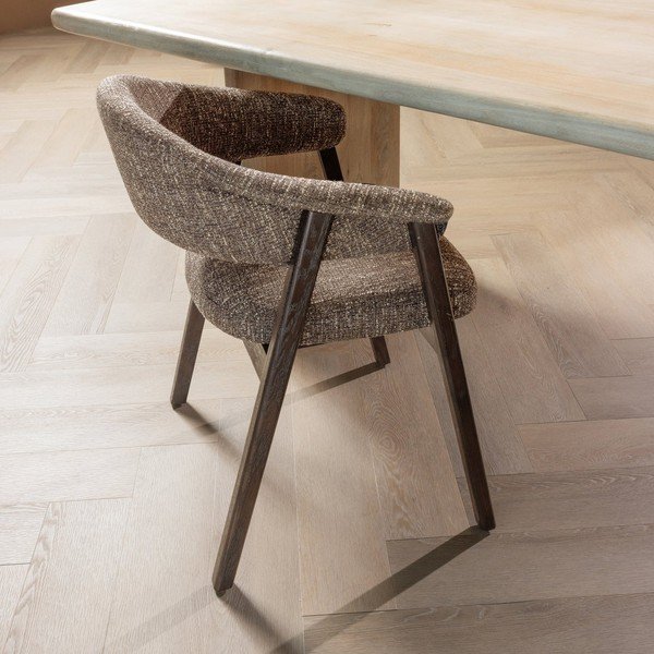 Brūns polsterēts pusdienu krēsls ar roku balstiem Tunar – WOOOD-image-1