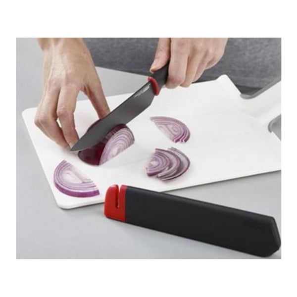 2 nažu komplekts ar vāciņu un asinātāju Joseph Joseph Slice&Sharpen-image-2