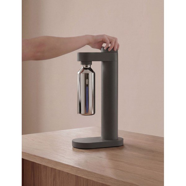 Sudraba krāsas nerūsējošā tērauda pudele gāzētā ūdens pagatavotājam Brus – Stelton-image-3