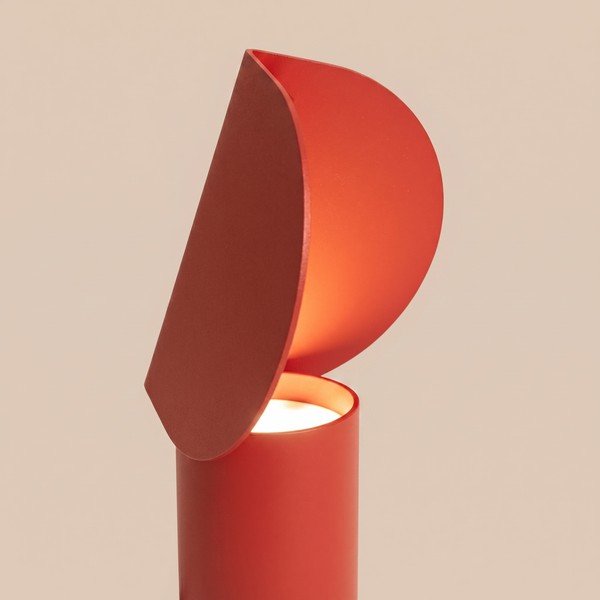 Sarkana alumīnija LED galda lampa (augstums 15 cm) BISCUIT – Thoro-image-1