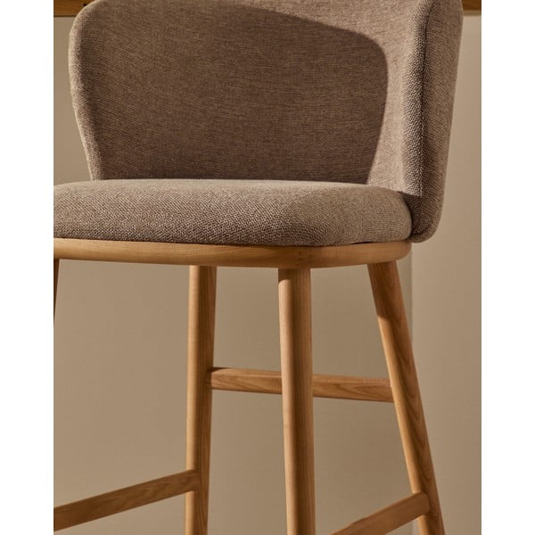 Gaiši brūns bāra krēsls (sēdekļa augstums 65 cm) Ciselia – Kave Home-image-2