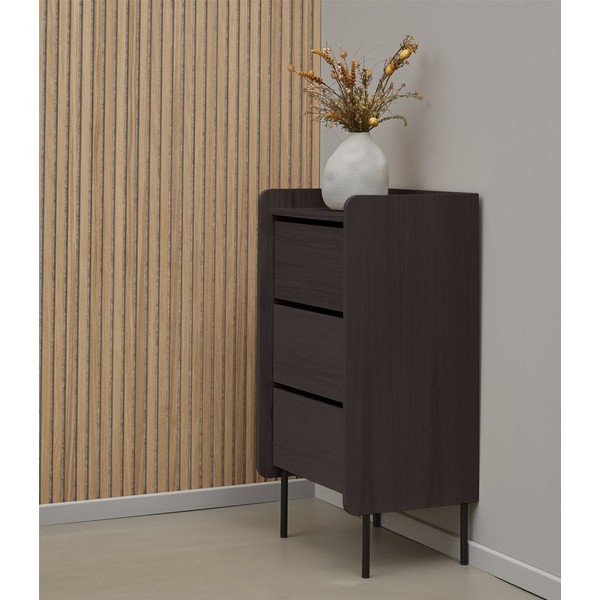 Melna augsta kumode ar ozolkoka imitāciju 60x108,5 cm Wrap – Bonami Selection-image-1