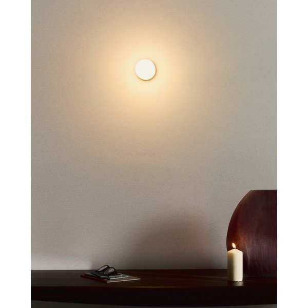 Balta/zelta krāsas metāla sienas lampa ø 8 cm Brisia – Kave Home-image-2