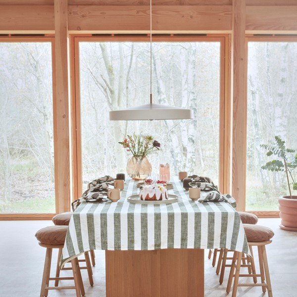 Galdauts no organiskās kokvilnas  140x260 cm Striped – OYOY Living Design-image-1