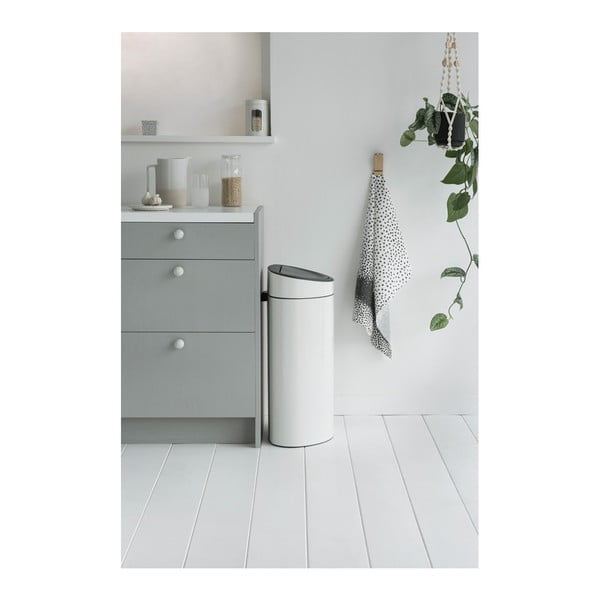 Balta ar pieskārienu atverama tērauda atkritumu tvertne 40 l Touch Bin – Brabantia-image-4