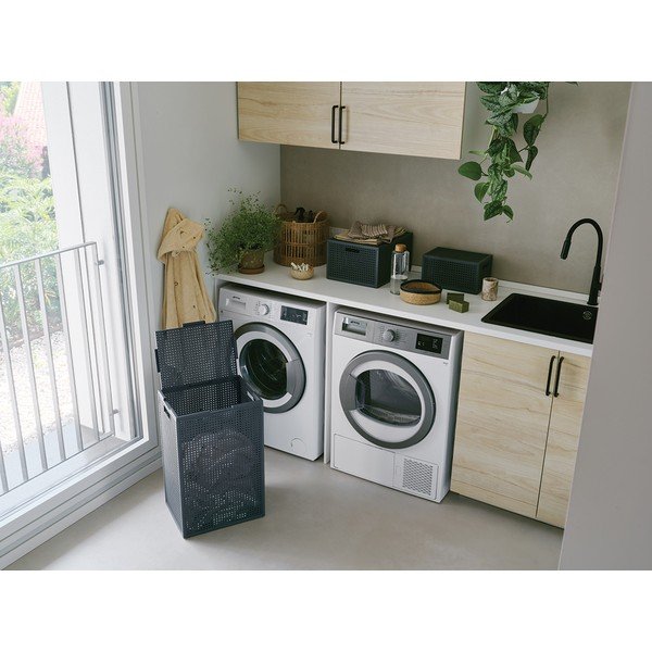 Tumši pelēka uzglabāšanas kaste ar vāku no pārstrādātas plastmasas 30x38x21 cm Kaya – Curver-image-1