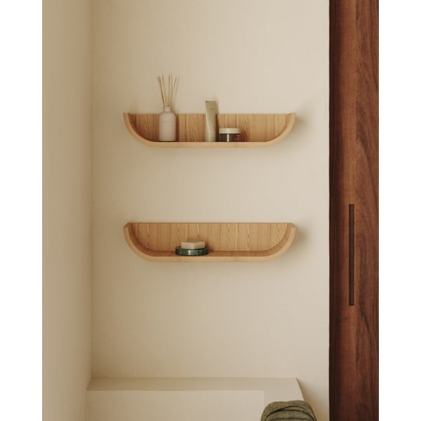 Dabīga toņa sienas plaukts ar oškoka imitāciju 60 cm Salaya – Kave Home-image-1