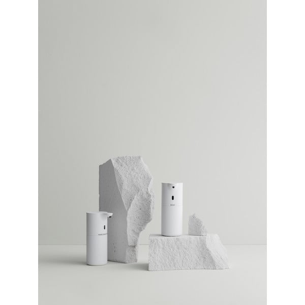 Balts automātiskais plastmasas ziepju dozators 260 ml Fineo – Blomus-image-1