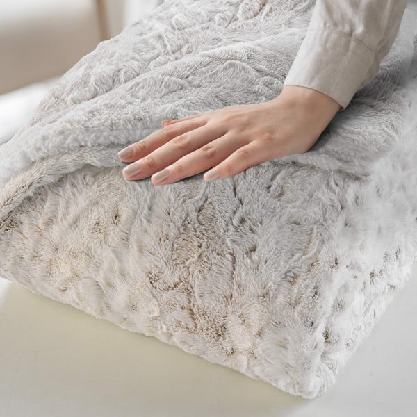 Pelēkbēšs pleds no mākslīgās kažokādas 220x240 cm Alaska – douceur d'intérieur-image-1